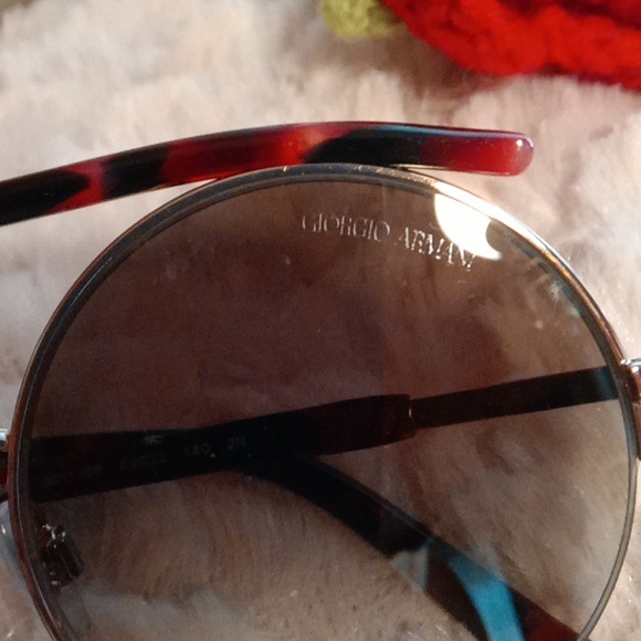 NIB authentic Giorgio Armani Sunglasses - Picture 6 of 6